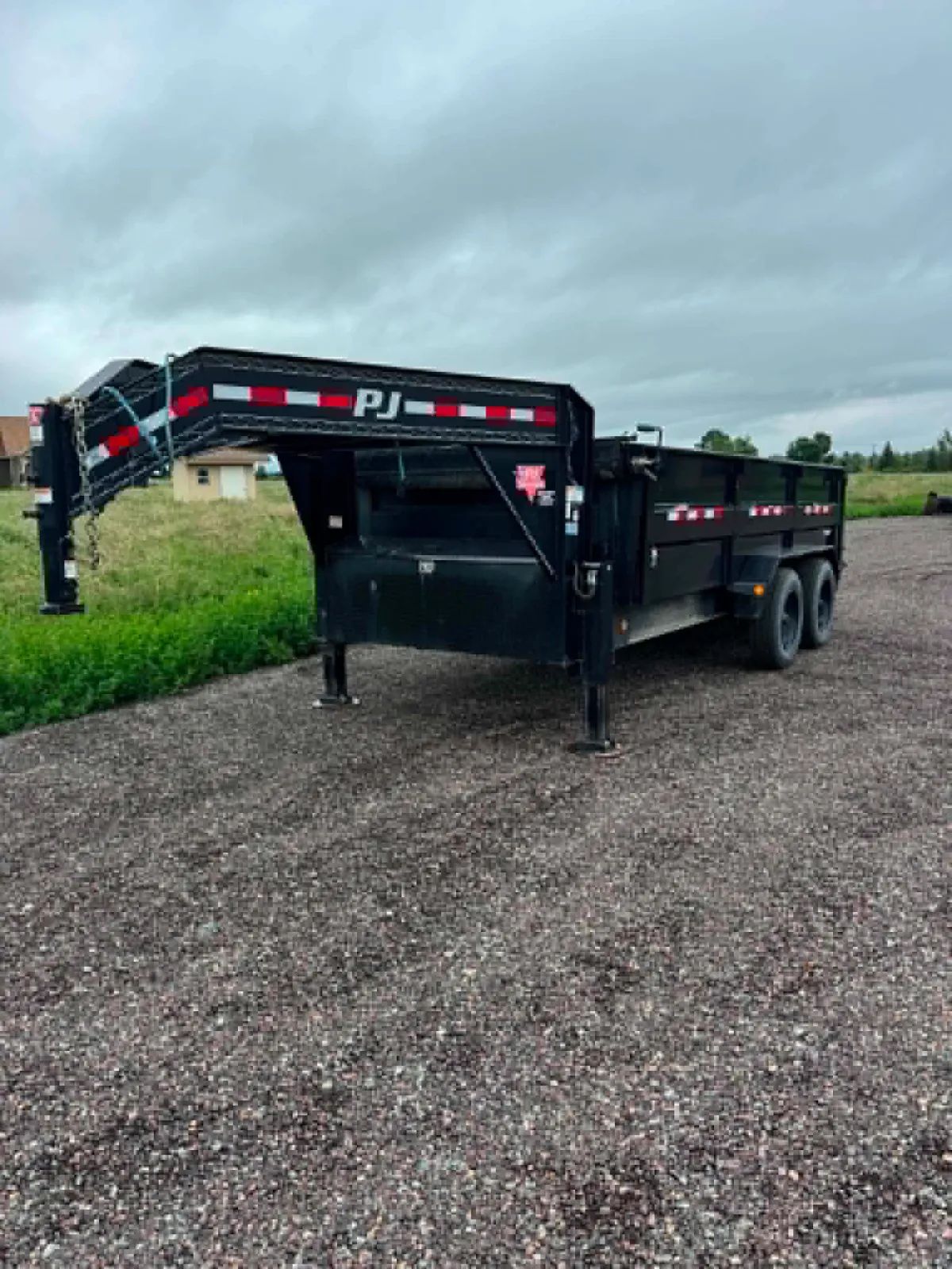 16' Dump Trailer